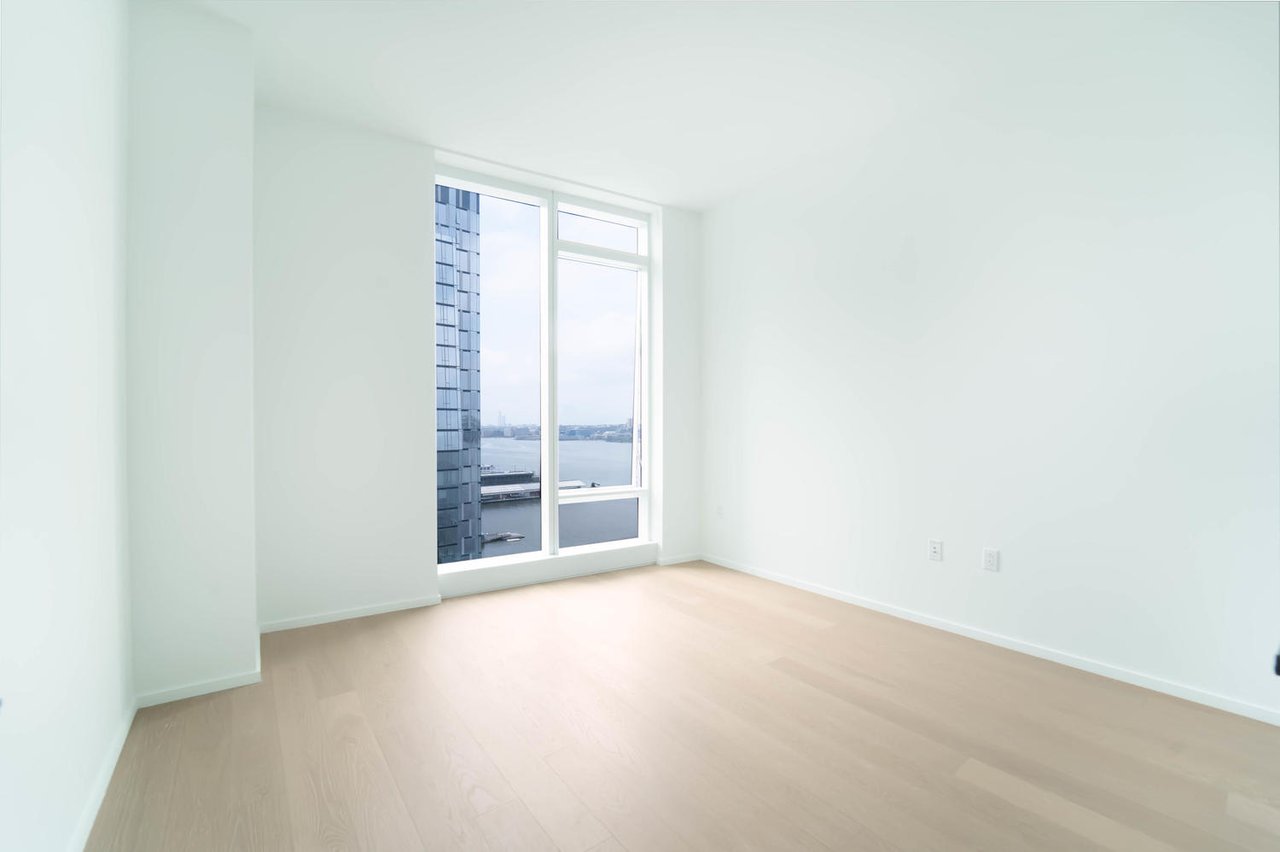 2 Waterline Square #26J