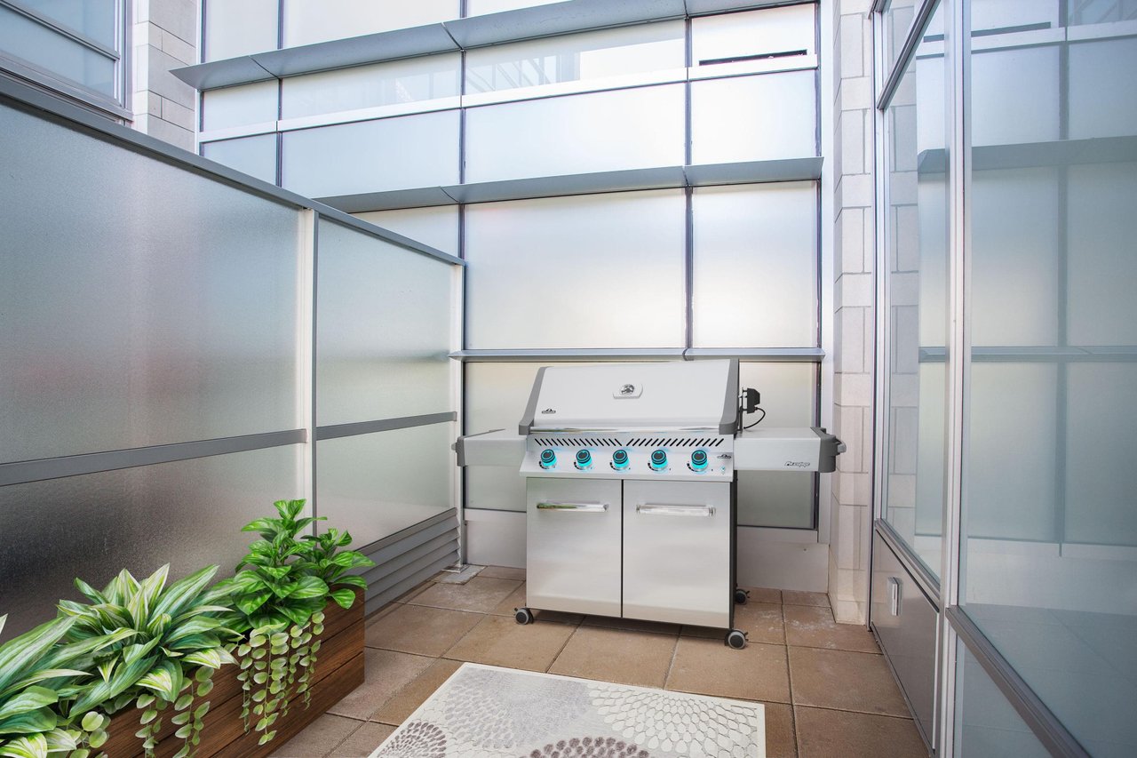 305-1633 Ontario Street, Vancouver