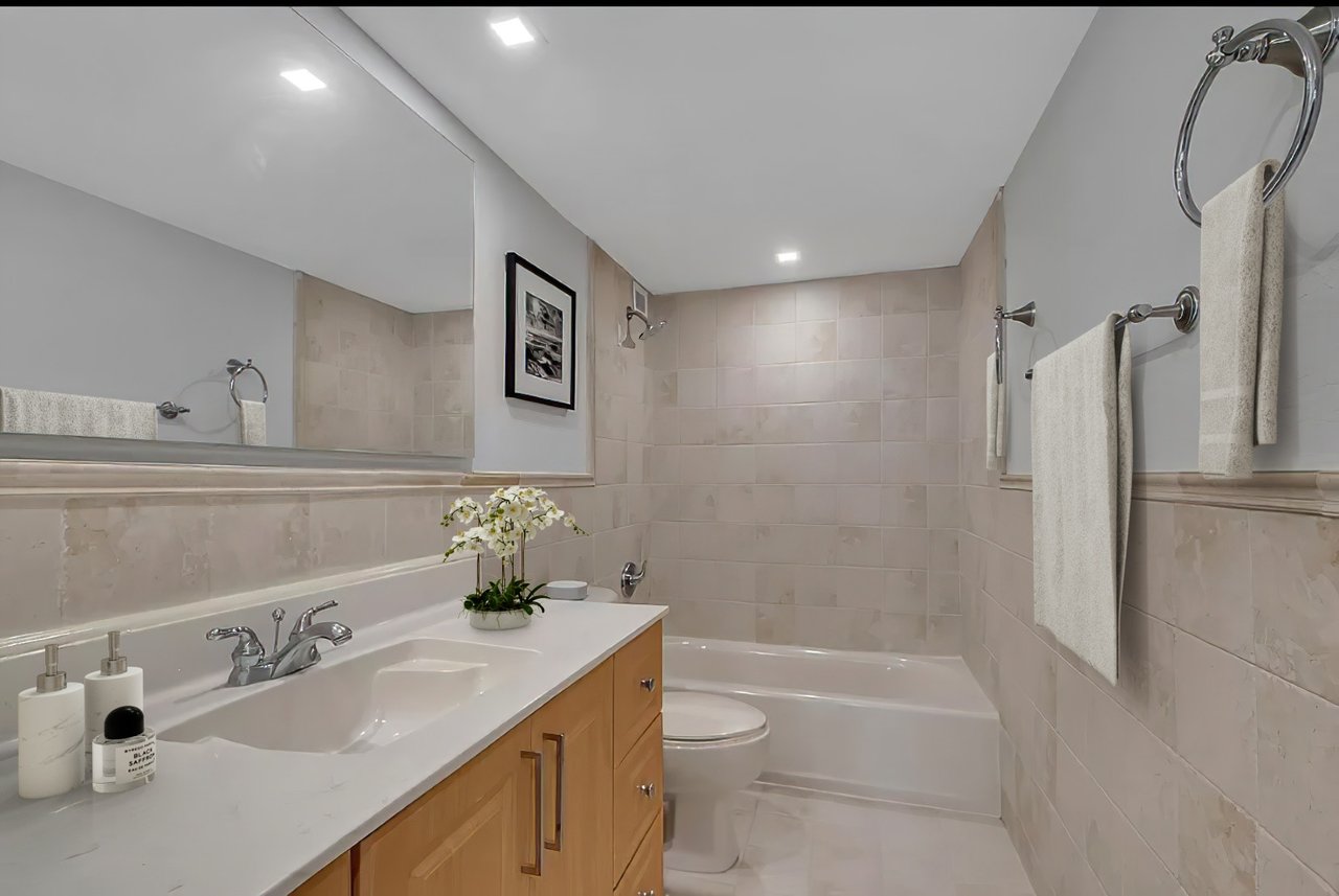 5401 Collins Ave #411 Miami Beach, Ocean View with Balcony