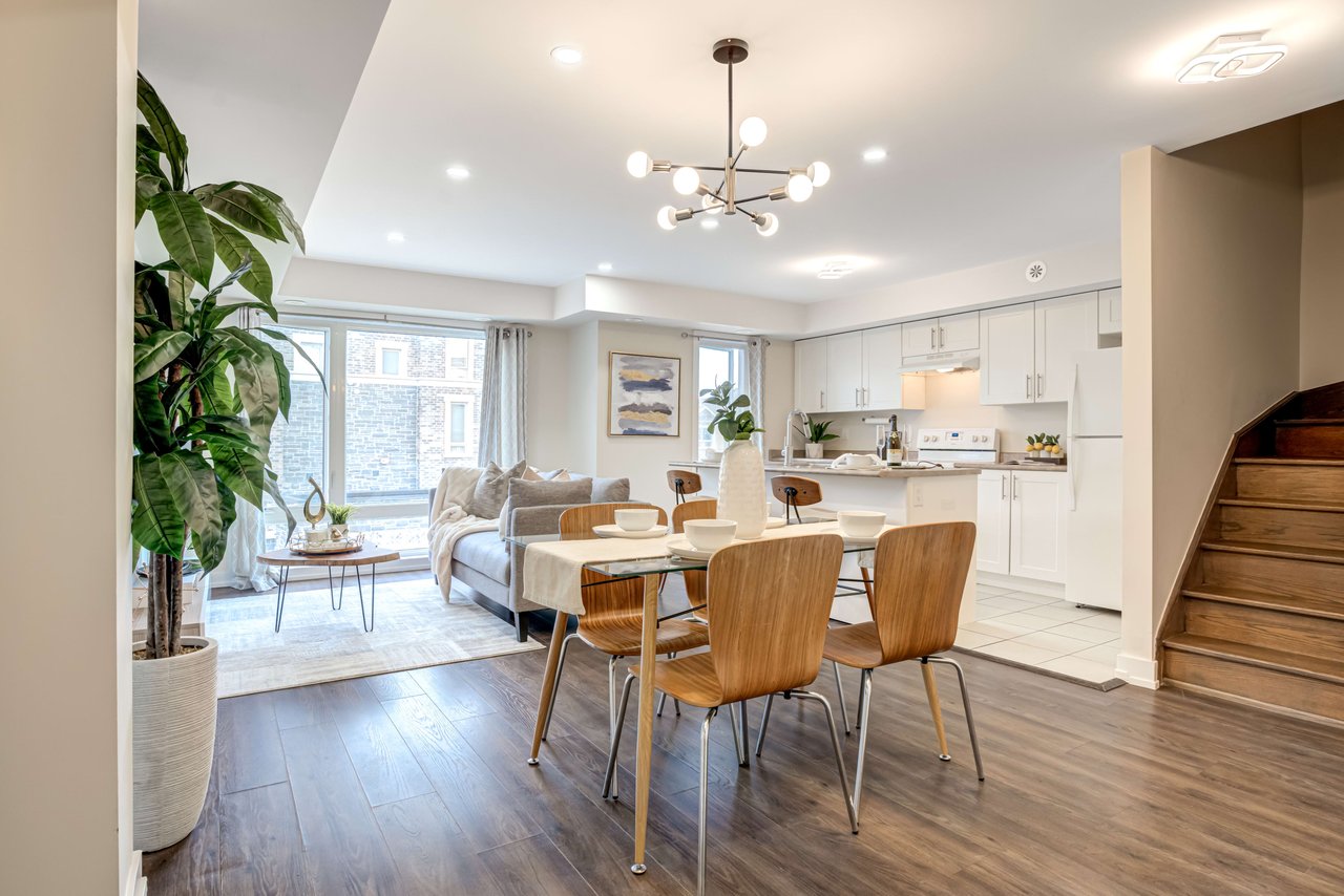 112-2 Dunsheath Way