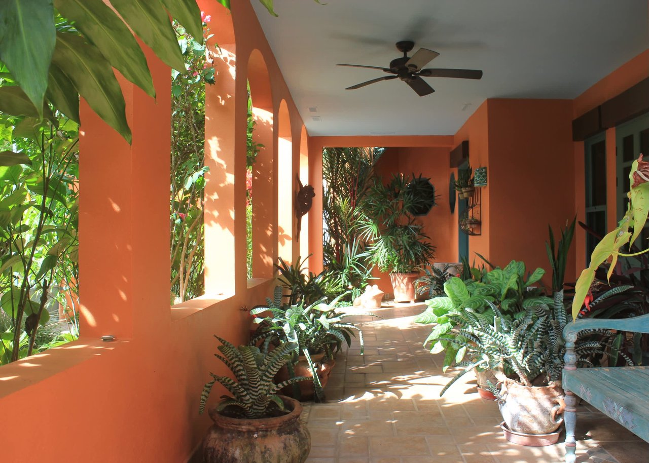 11 ACRES, 3 Bedroom Luxury Home, 1 Bedroom Guest House, Pool, Sunset Ocean View, Separate Ocean View Building Site