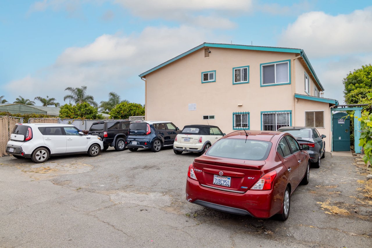 1320 Bush St | Oceanside