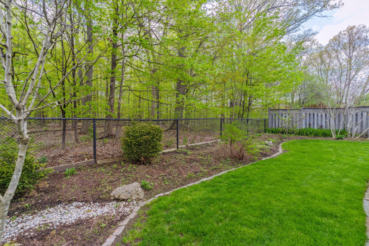 Lush Ravine Lot in Glen Abbey