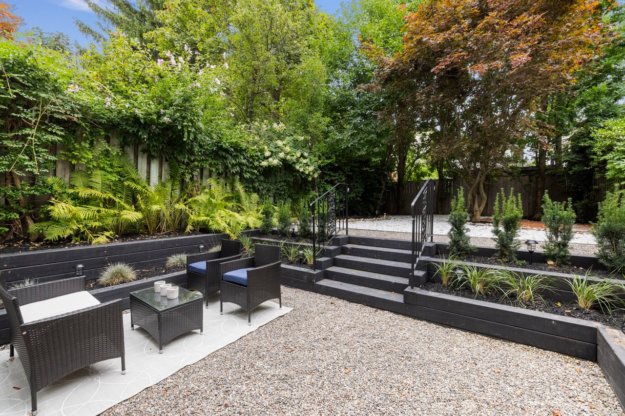 25 Gormley Ave