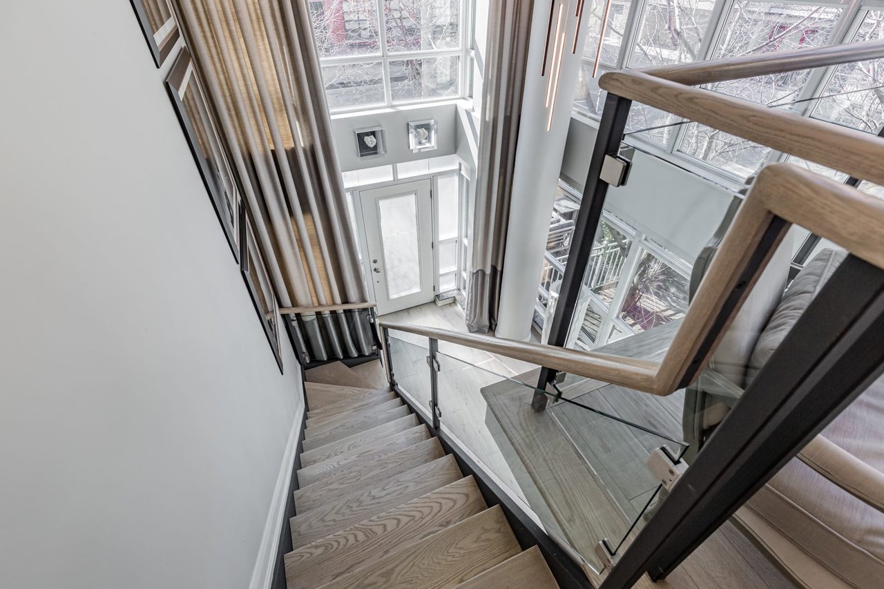 LUXURY URBAN TOWNHOME