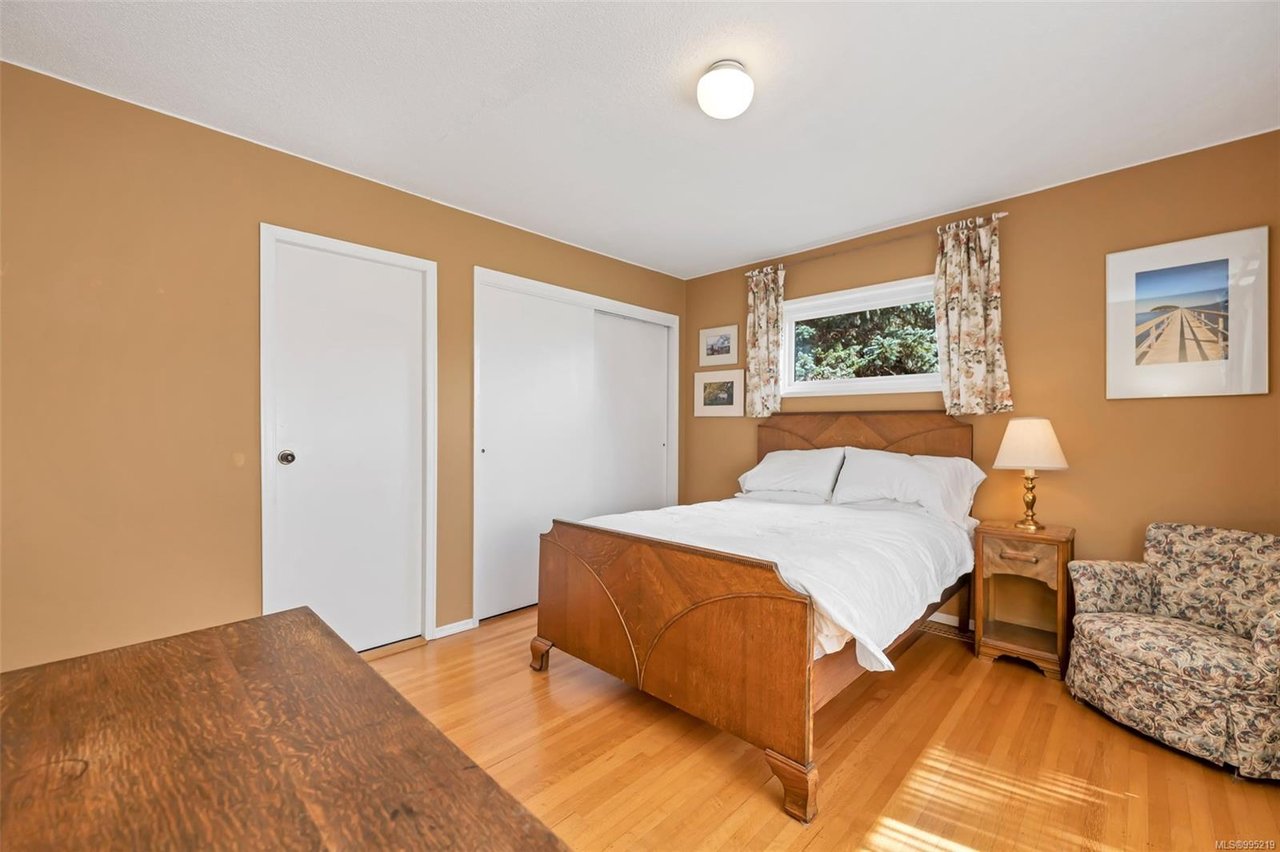 36 Tovey Cres, View Royal
