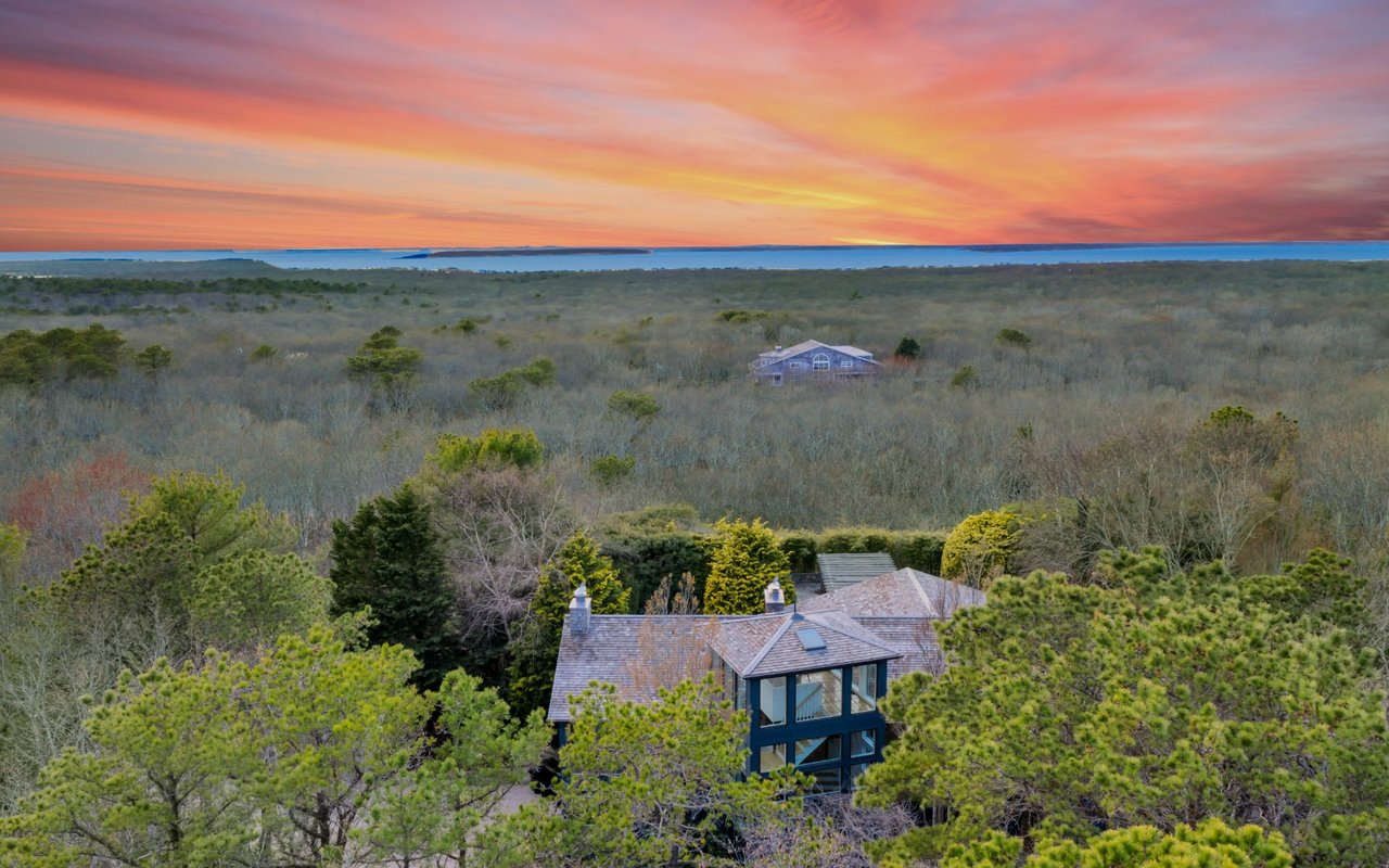 14 Water Mill Heights Dr