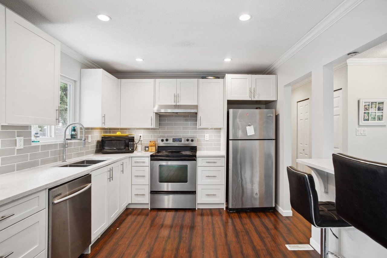 18348 63a Ave