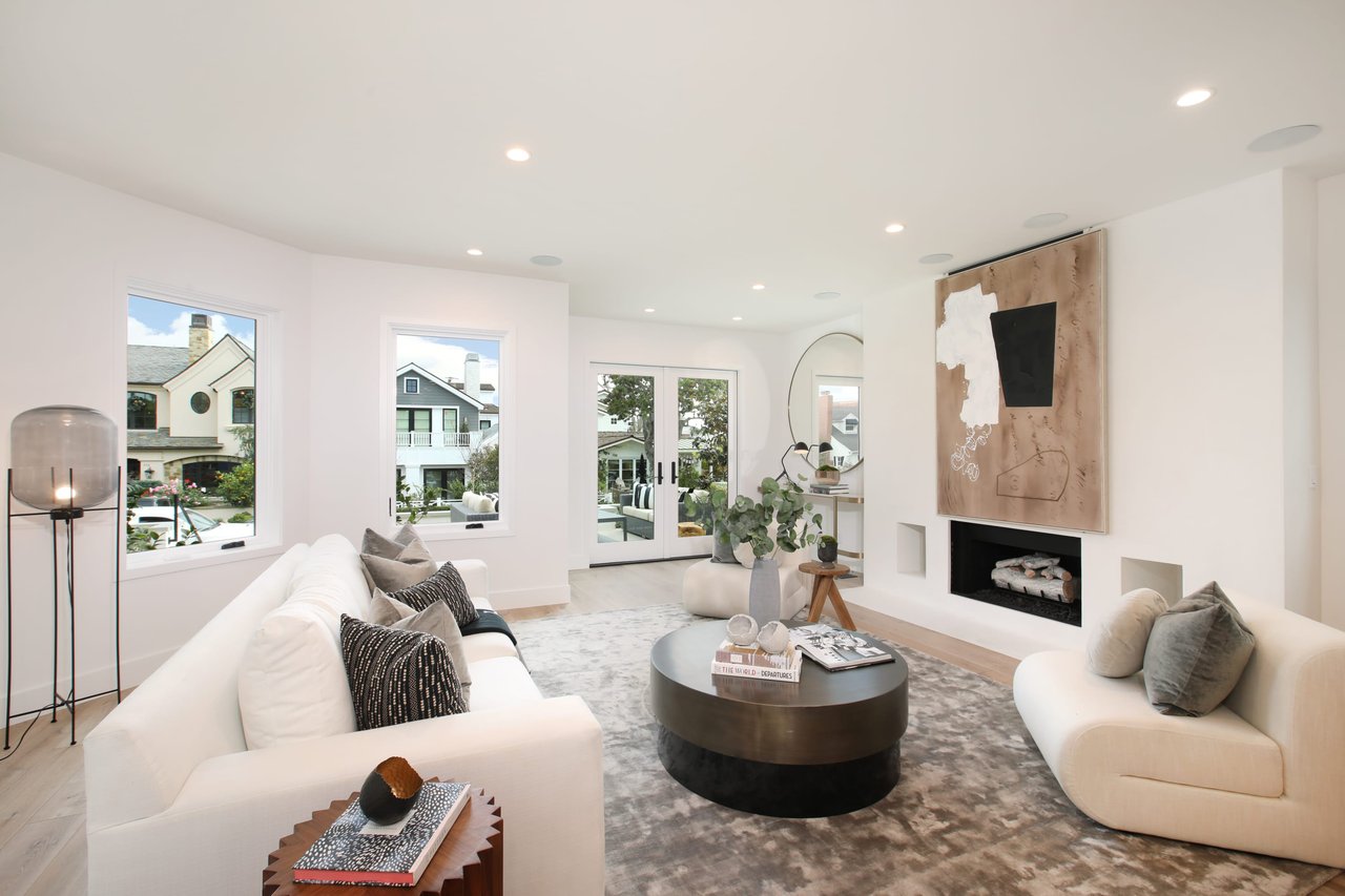 309 Poinsettia Avenue