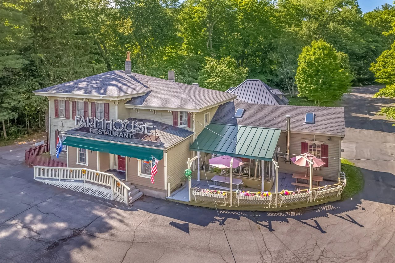 ‘Gatsby-ish’ New York Village With Restaurant, 9 Homes Asks $4.2m