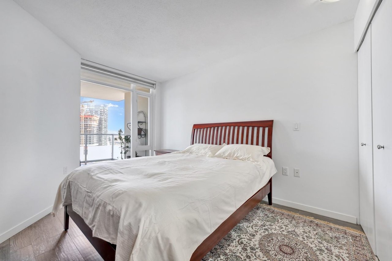 1106-2133 Douglas Road, Burnaby