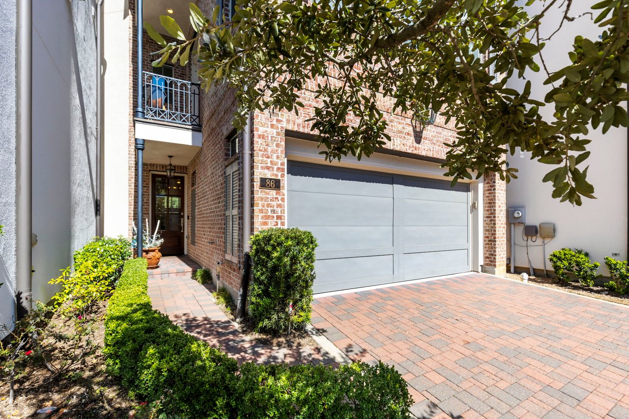 New Listing! | 86 Gateway Park Place | East Shore, The Woodlands, TX