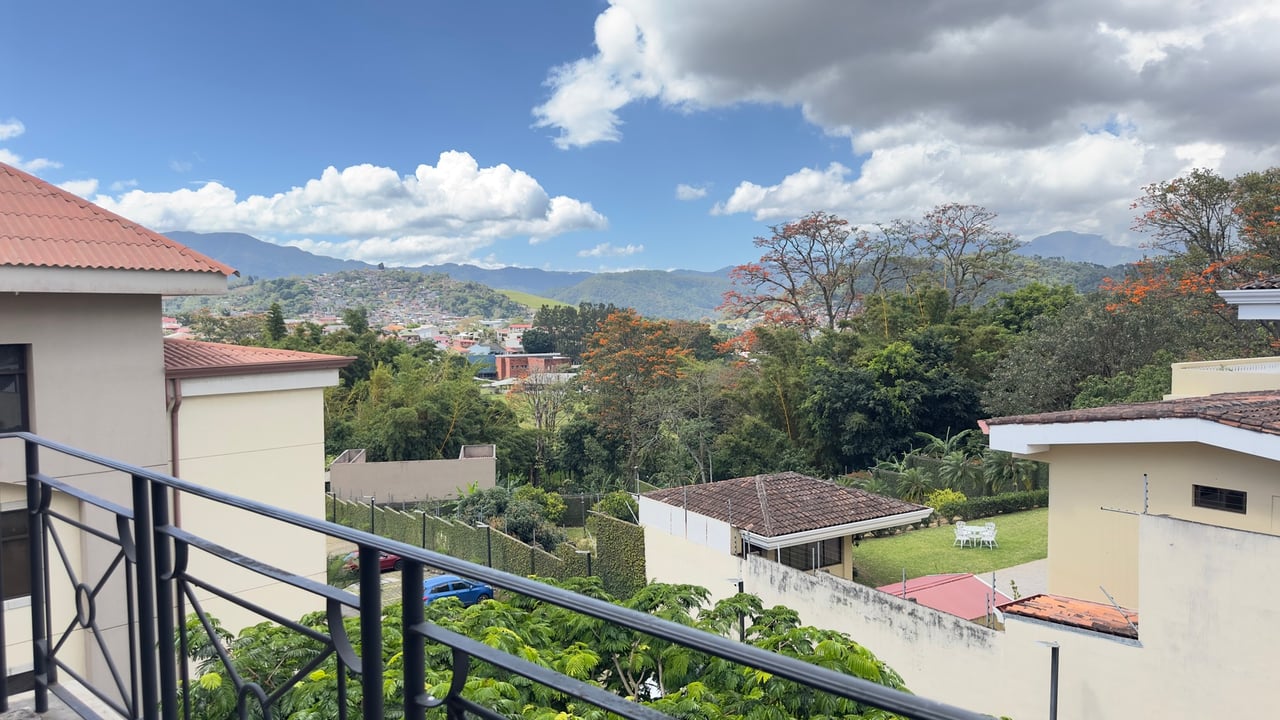 Gated Community Condo Apartment, Curridabat, San Jose