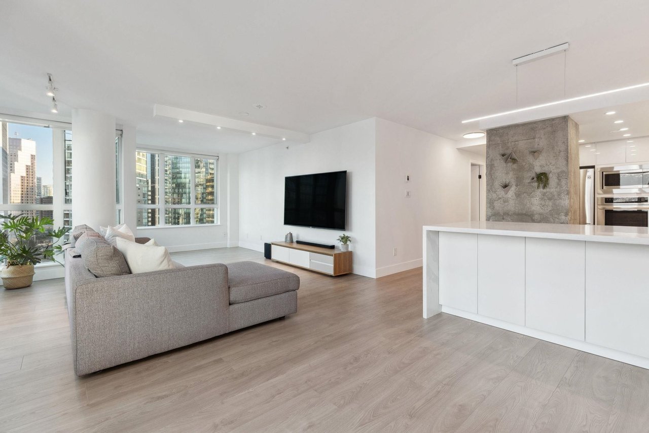 2204-1238 Melville Street, Vancouver
