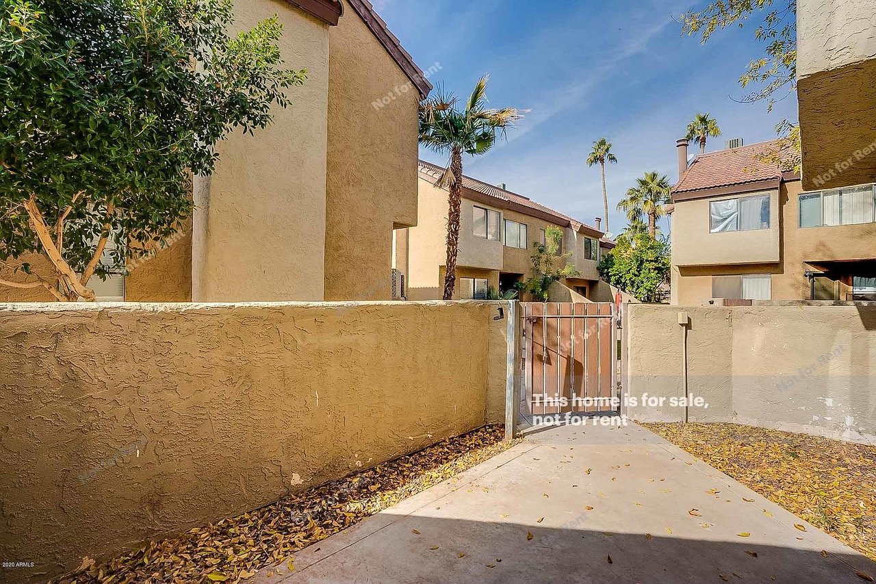 2040 S Longmore