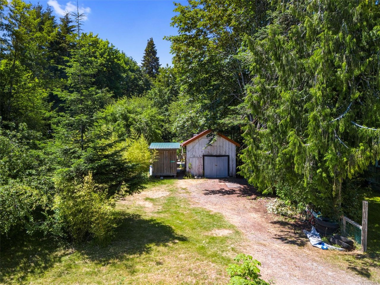 10226 South Shore Rd, Honeymoon Bay