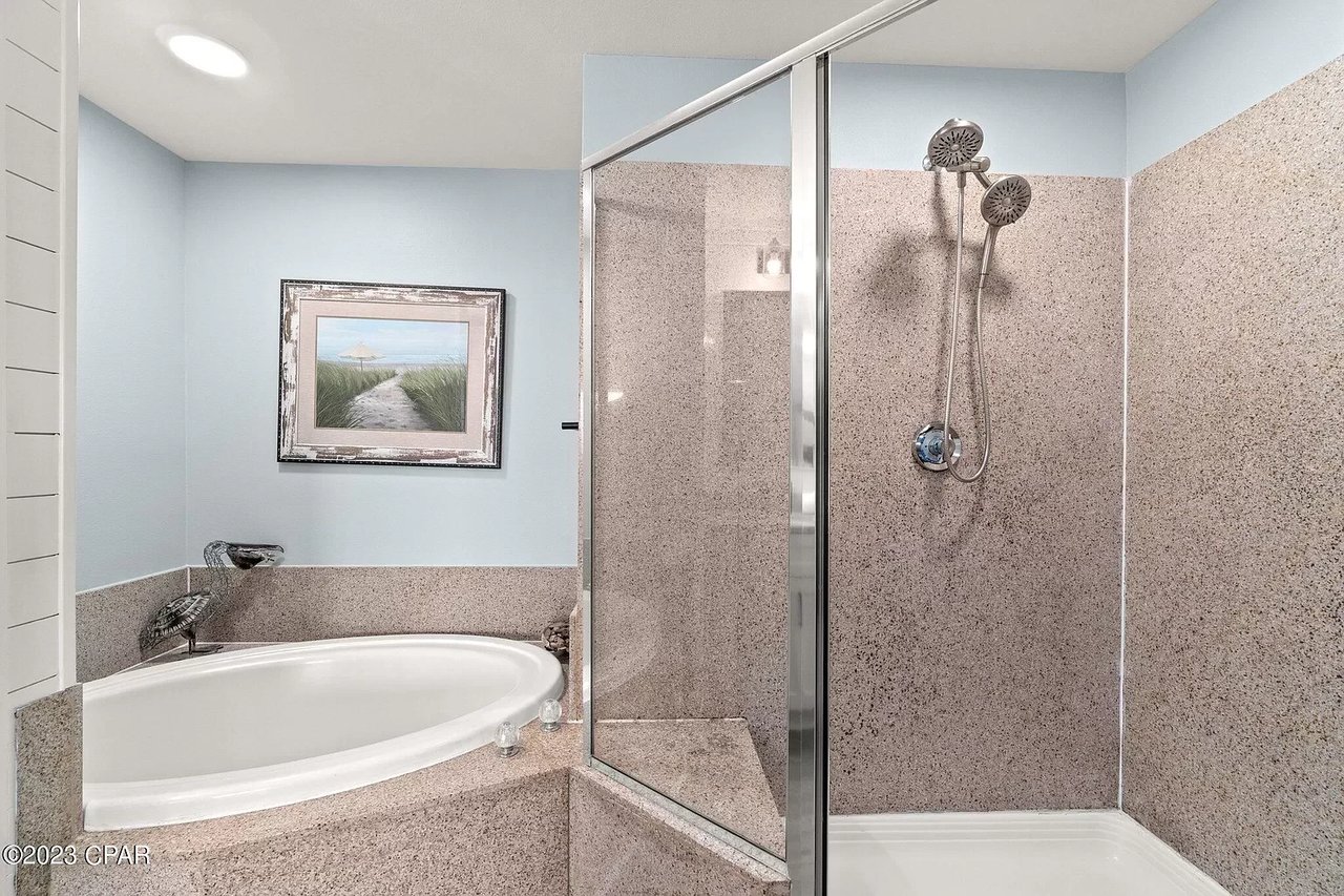 9902 S Thomas Drive Unit 1028