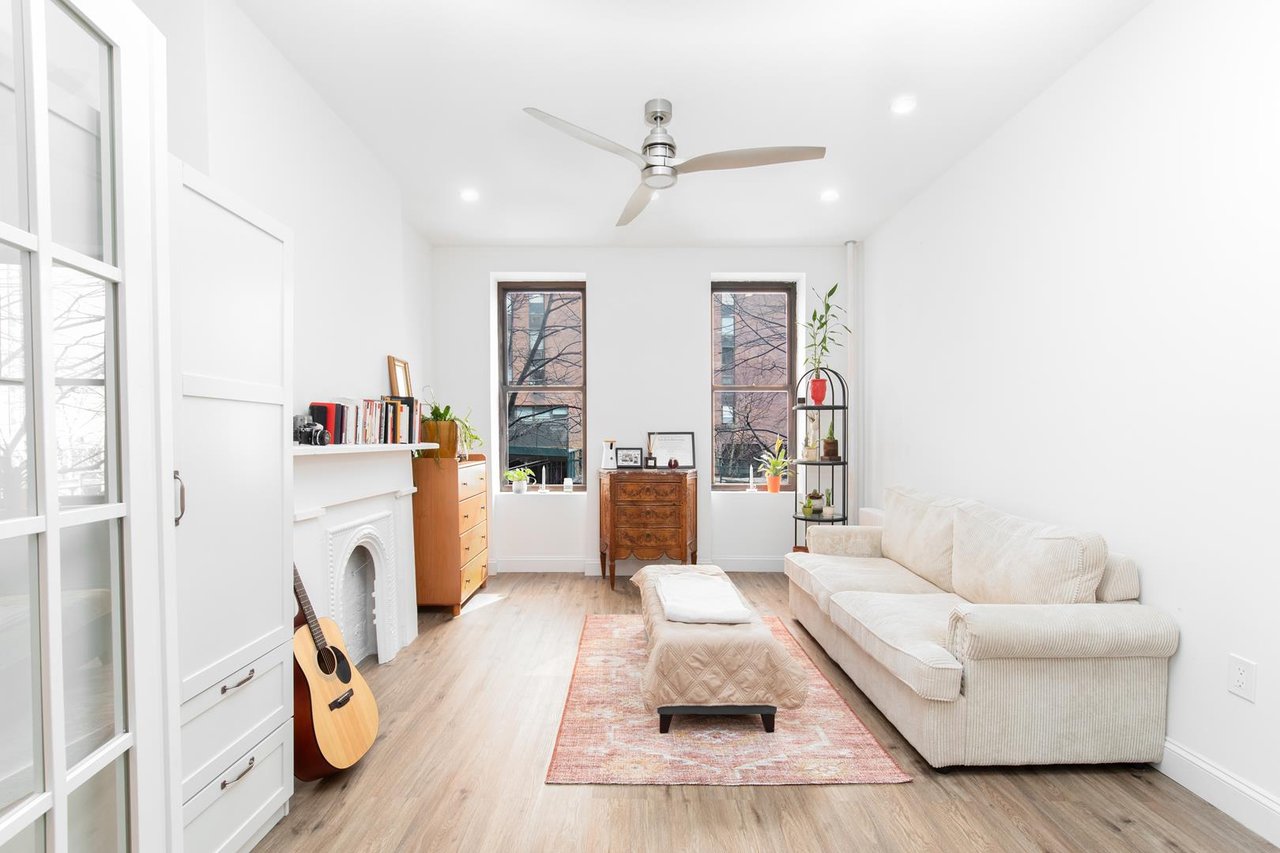 208 East 90th Street, Apt 2-W