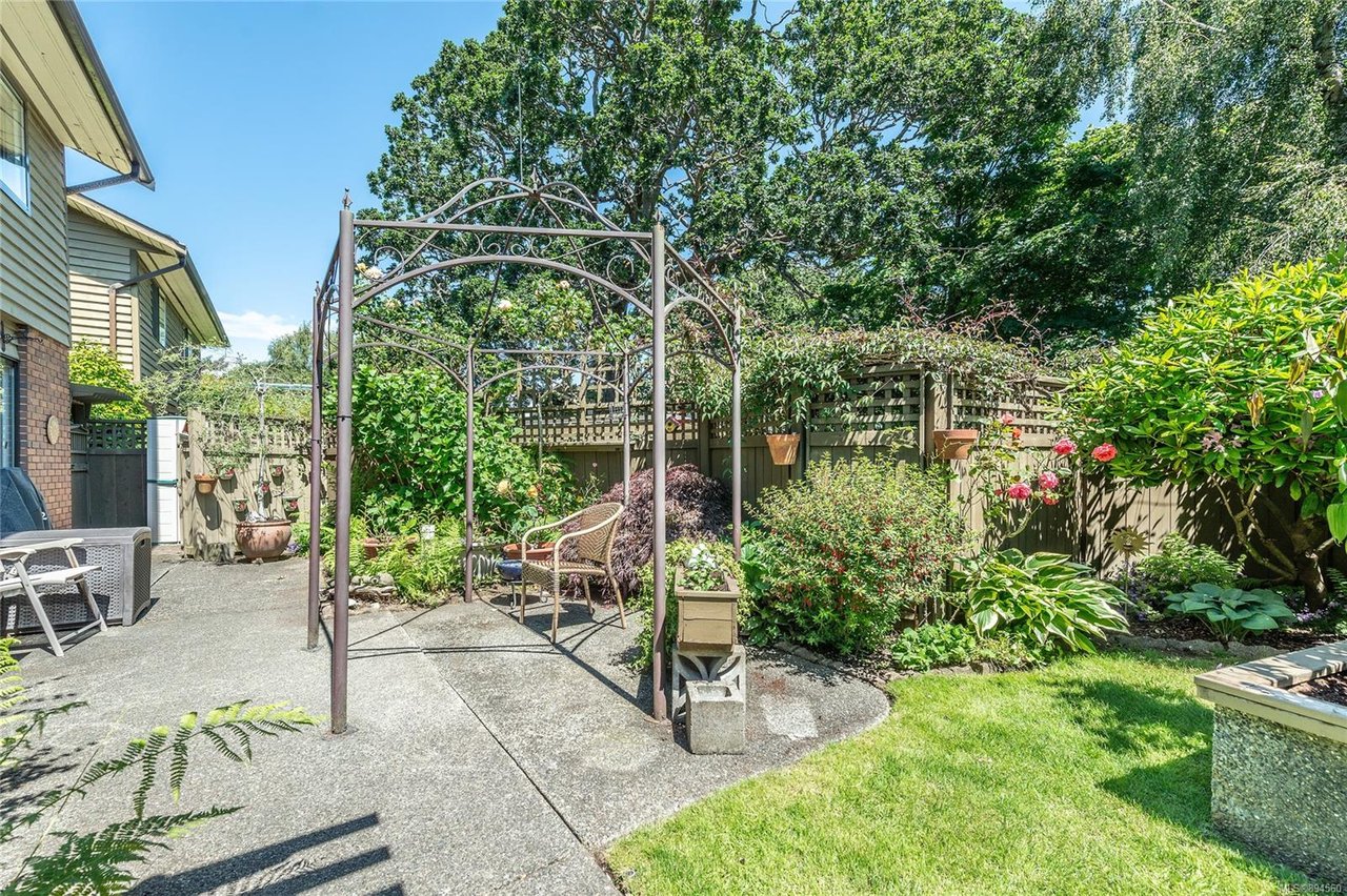 8-1019 Pemberton Rd