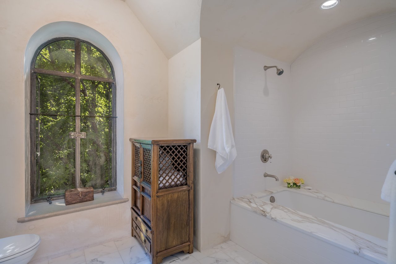 Napa Valley Compound