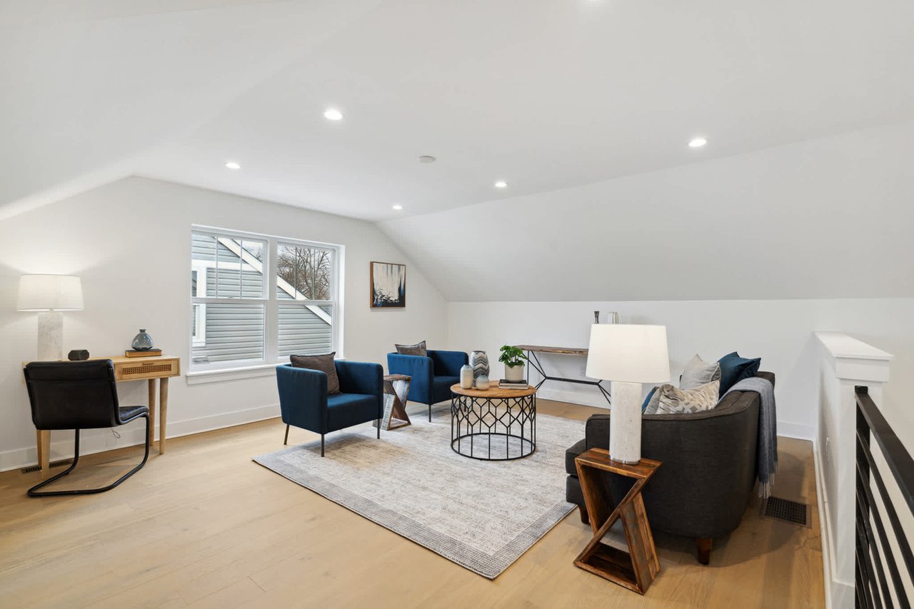 Torresdale Manor