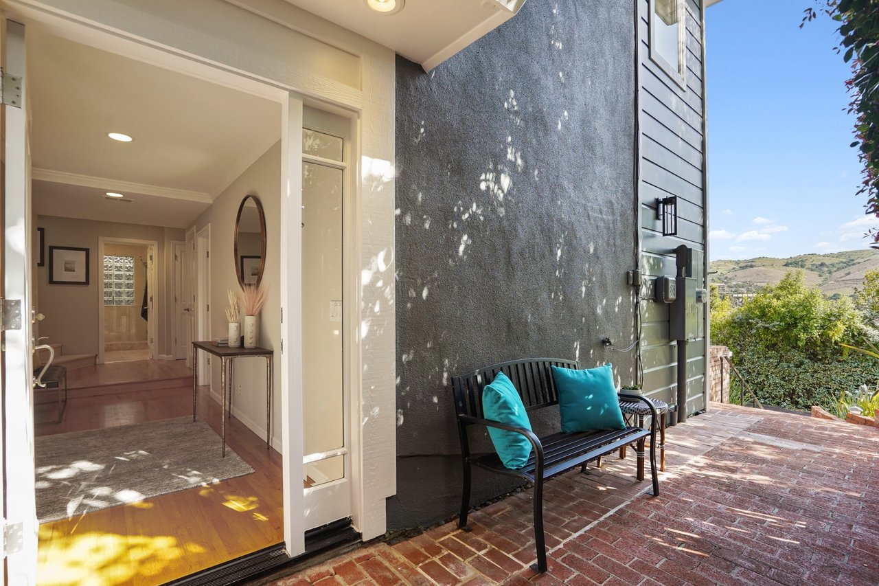 51 Acacia Avenue, Belvedere