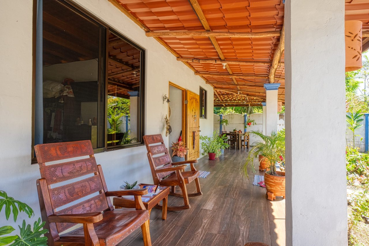 House, Villas and Restaurant on a great location in Uvita