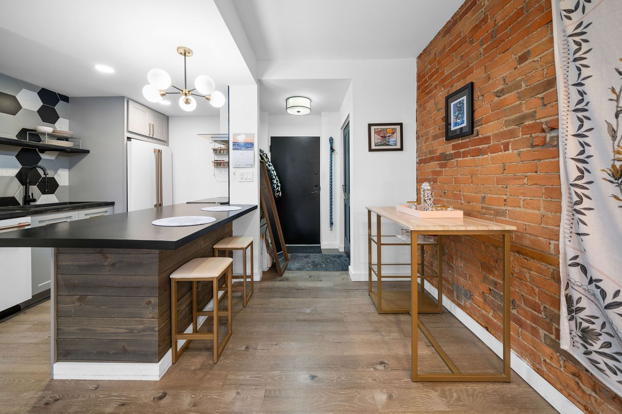 412 Liberty Hill #1B