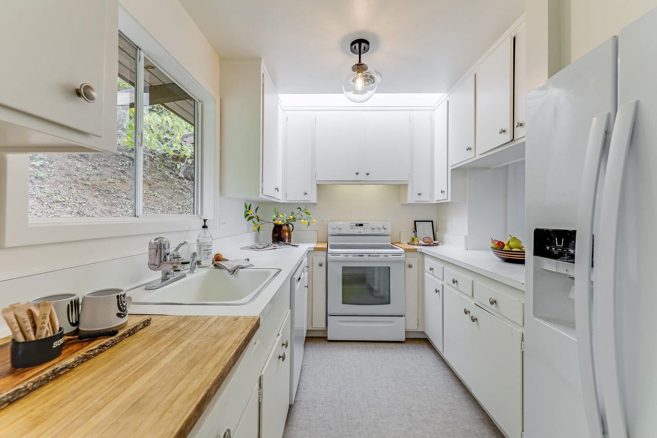 Rare Opportunity on Belvedere Island
