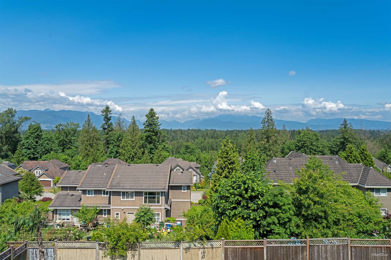 16495 111 Ave