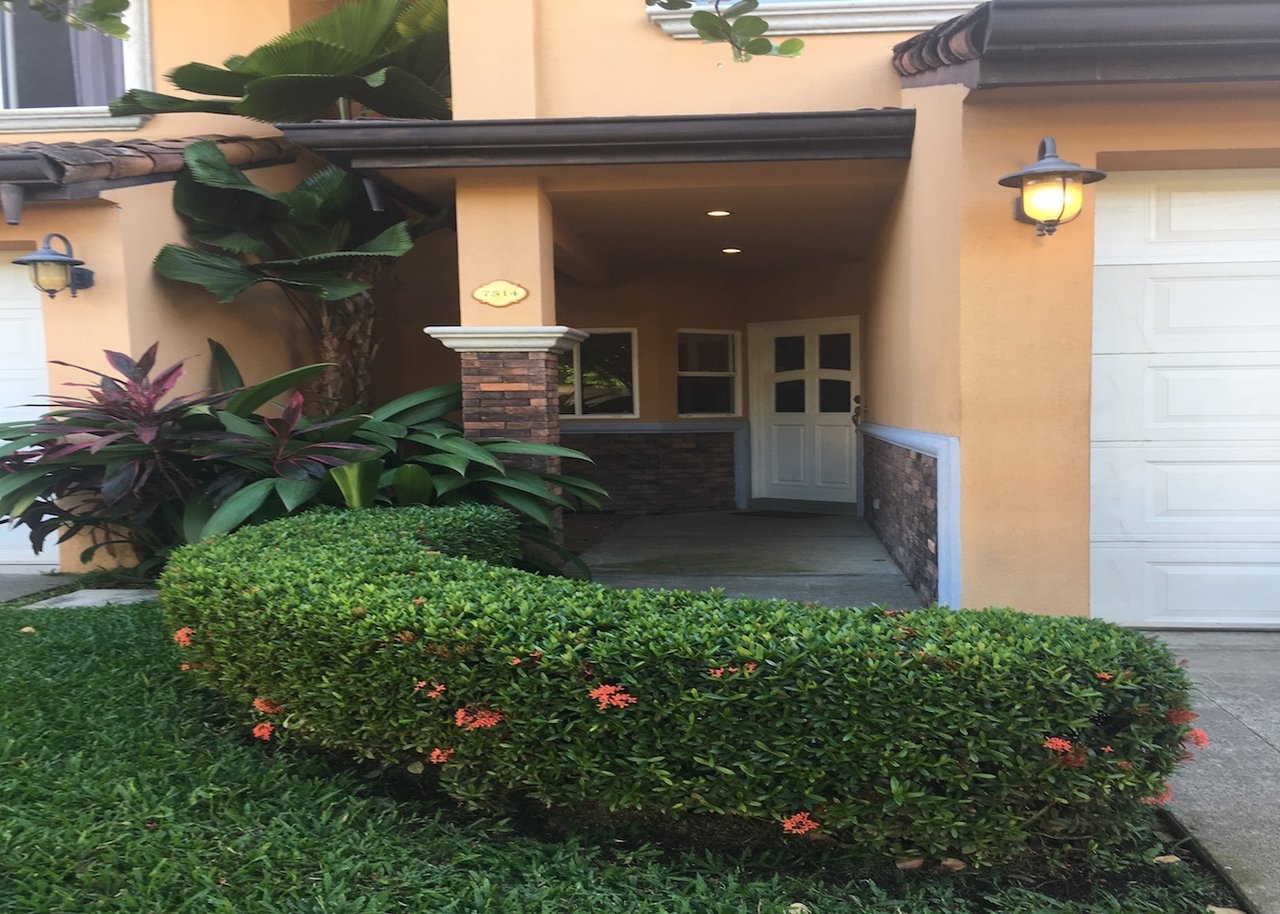 Turnkey Furnished Pool Townhome, Jaco, Puntarenas