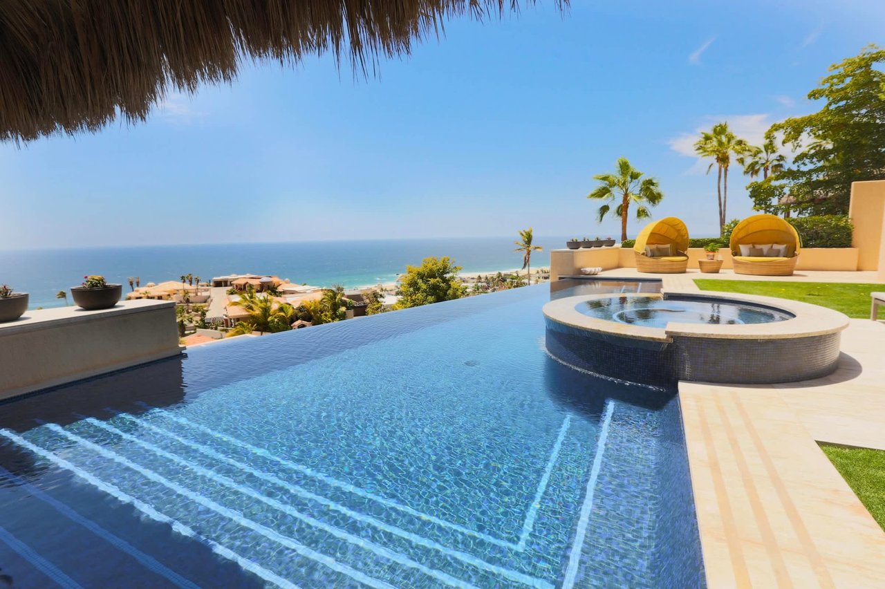 Why Invest in Luxury Homes in Los Cabos