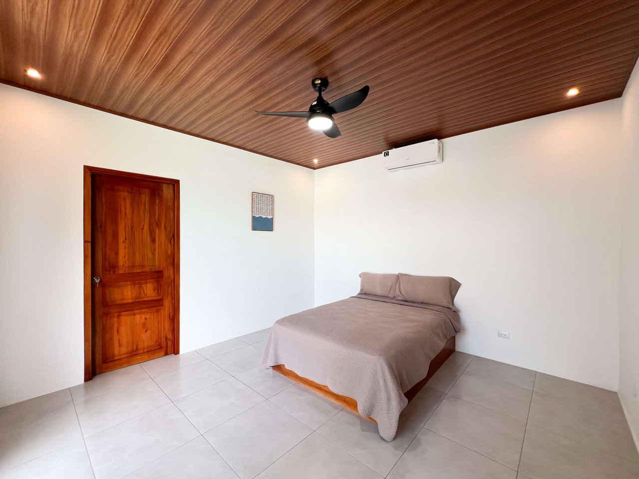 Coastal Boho Haven, Brand-New 3BR Home with Pool in Prime Uvita Location