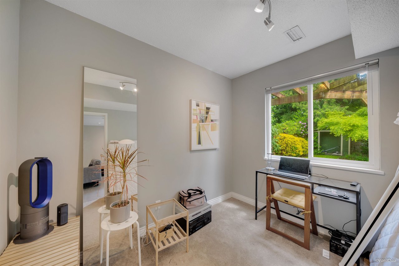 2052 W Keith Road, North Vancouver