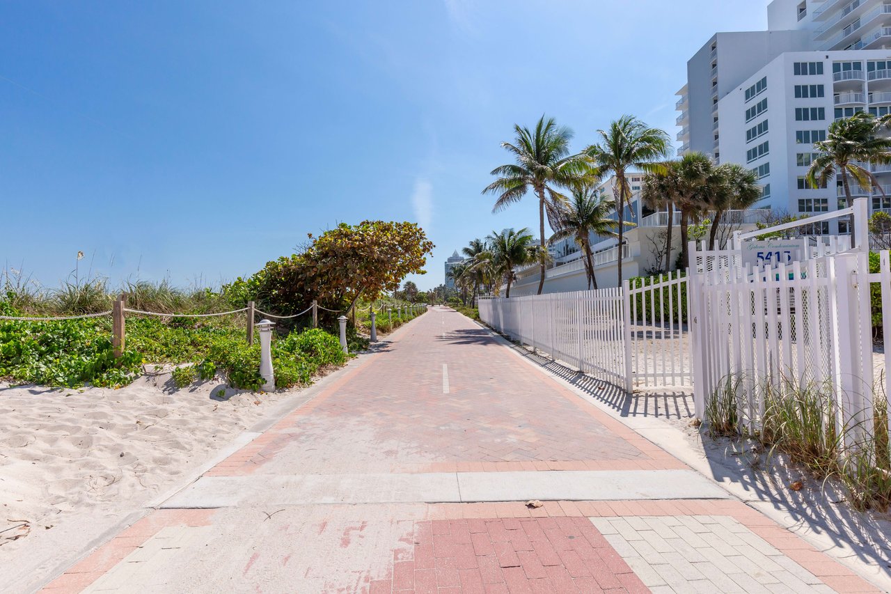 5415 Collins Ave #704 Miami Beach FL-33140