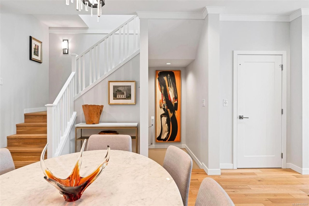 1034 Pentrelew Pl