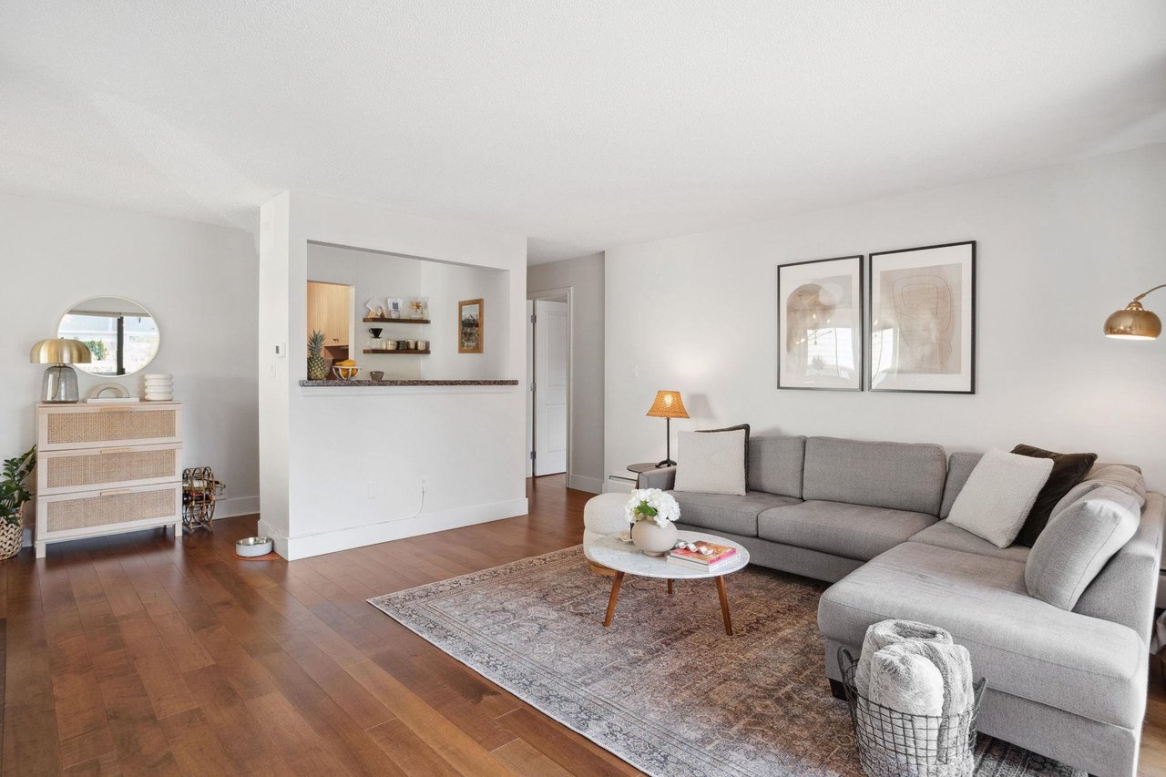202-1750 W 10th Ave