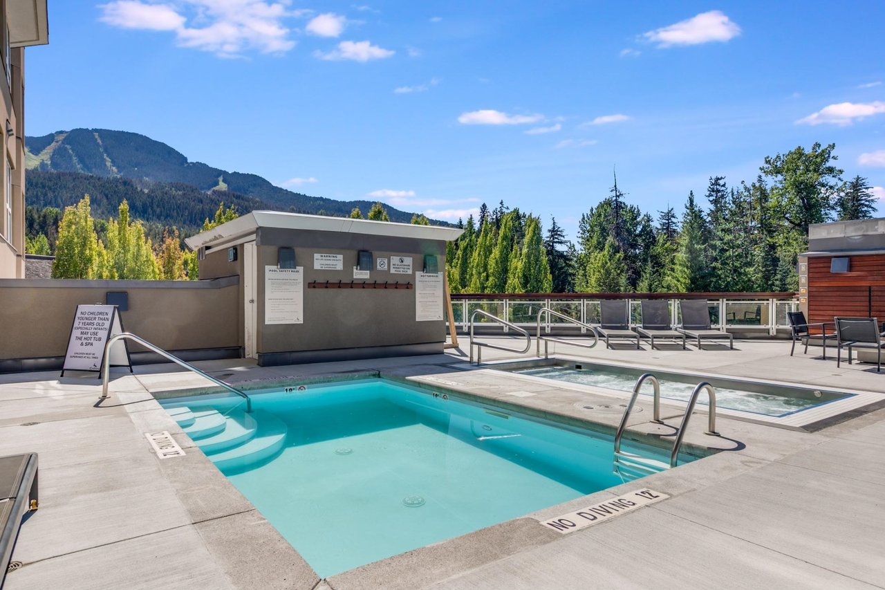 417-4557 Blackcomb Wy