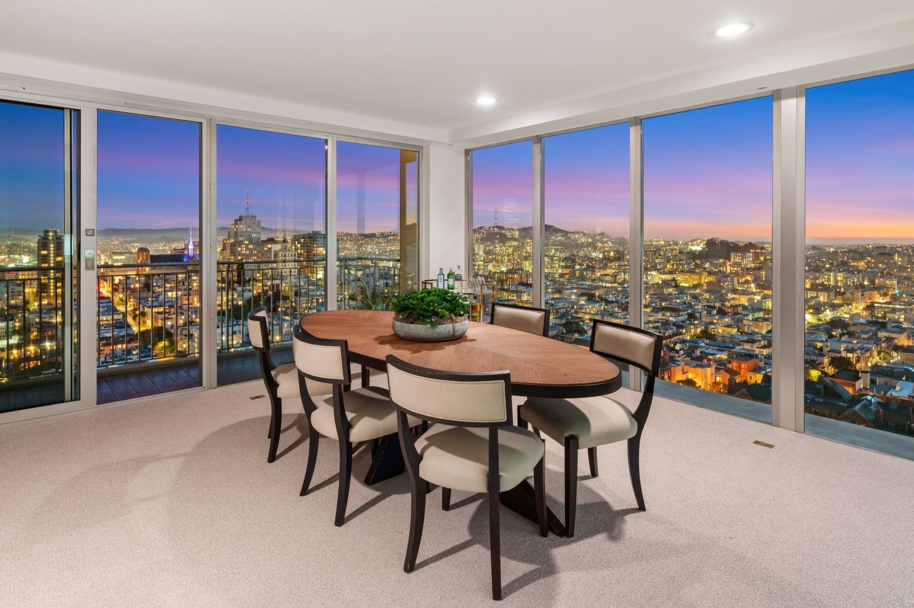 Showcase View Apartment at 1750 Taylor