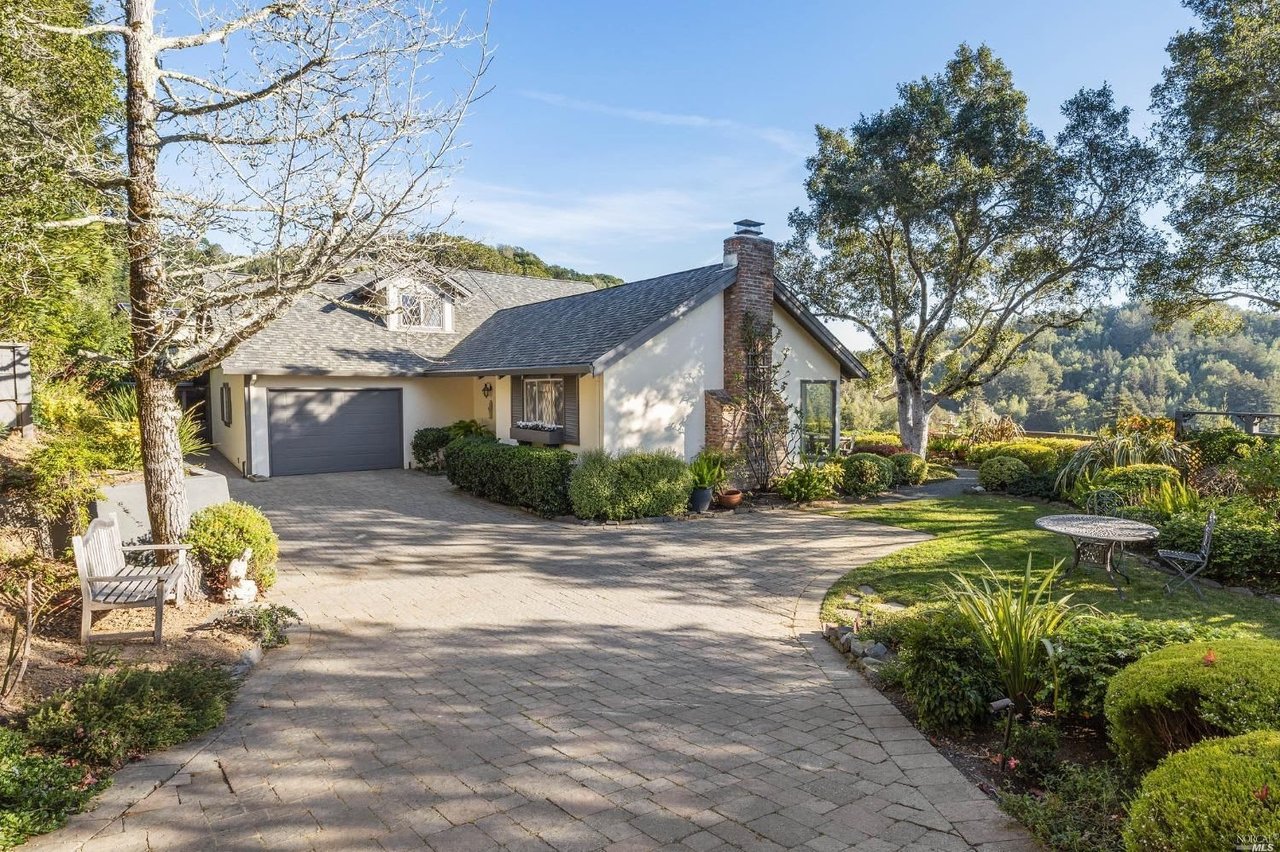30 Sarah Drive