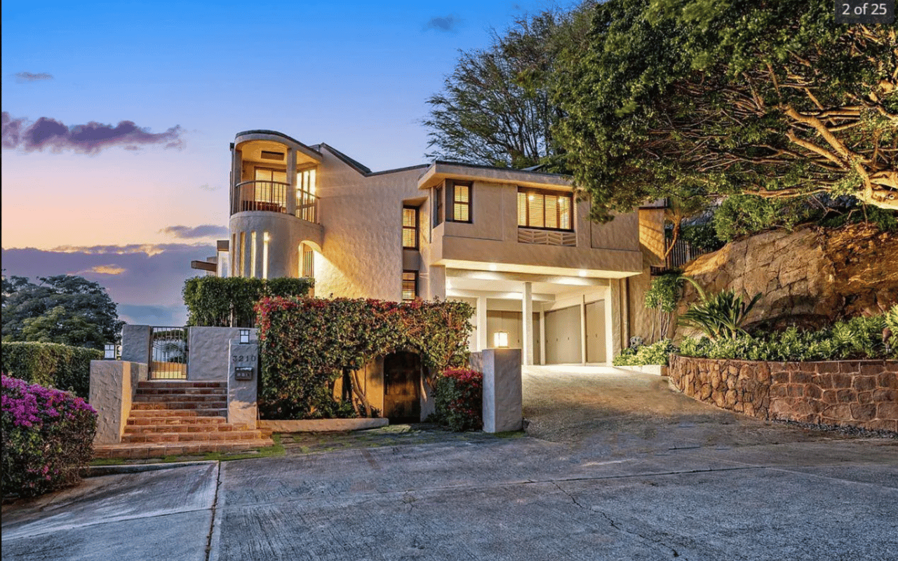 The Ultimate Island Getaway: Uncovering the Hidden Gems of Diamond Head's Most Exquisite Homes