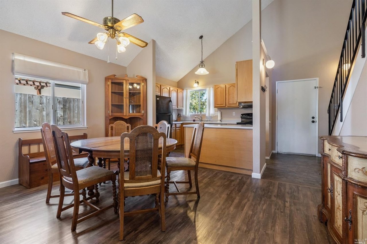 105 Saratoga Ct