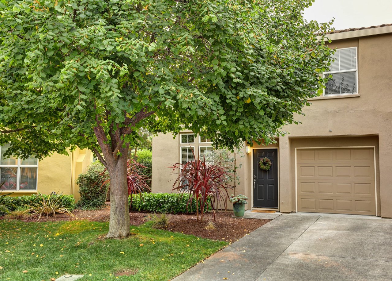 54 Arnold Dr
