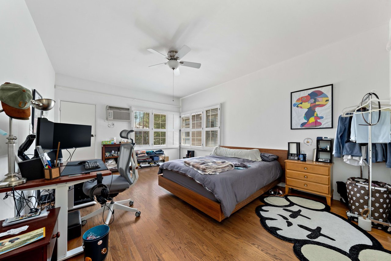 6120 Packard Street, South Carthay