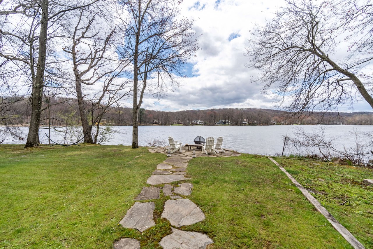 20 Radtke Road, Randolph, NJ 07869