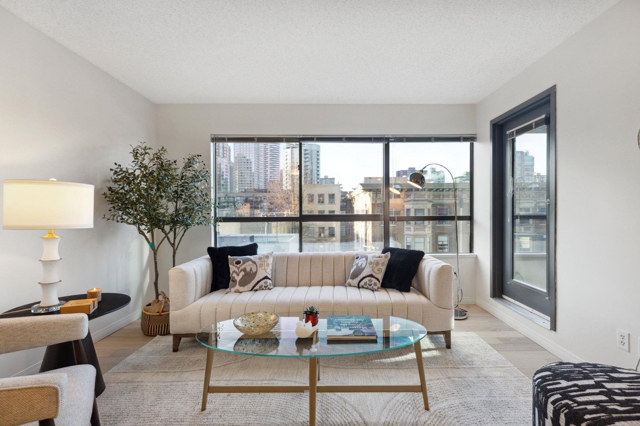 409-1060 Alberni St