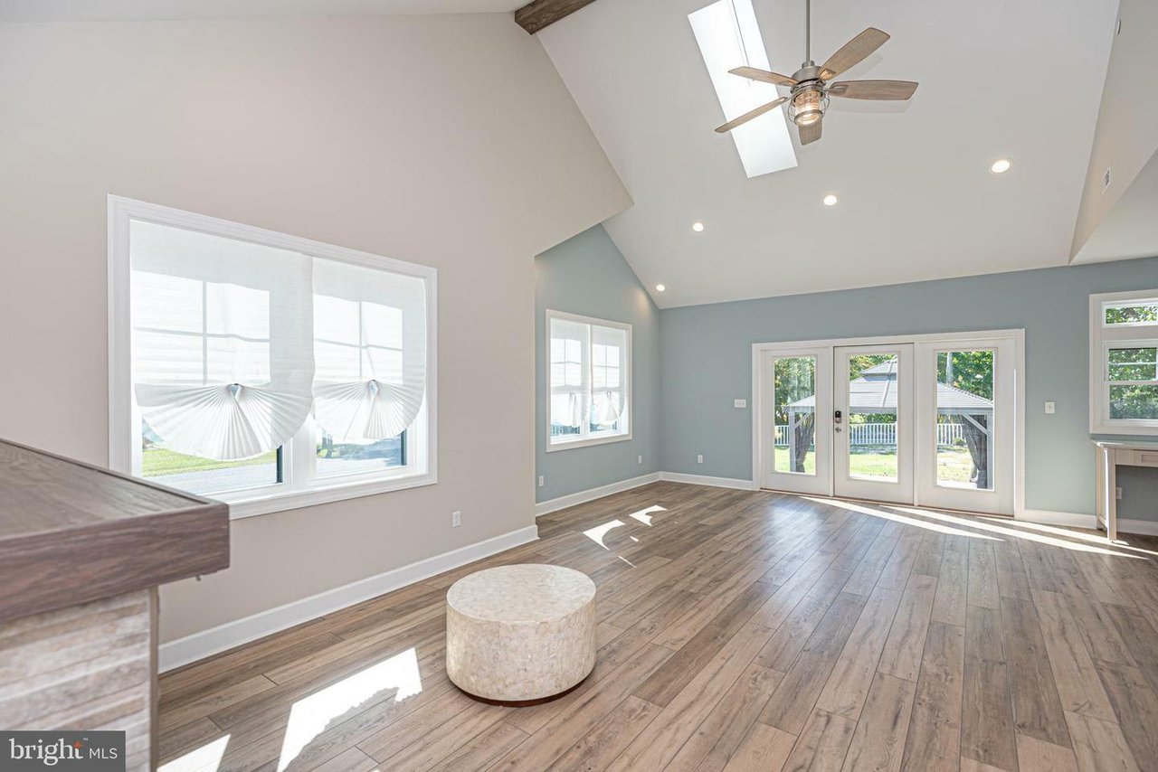 12121 Salt Point Rd