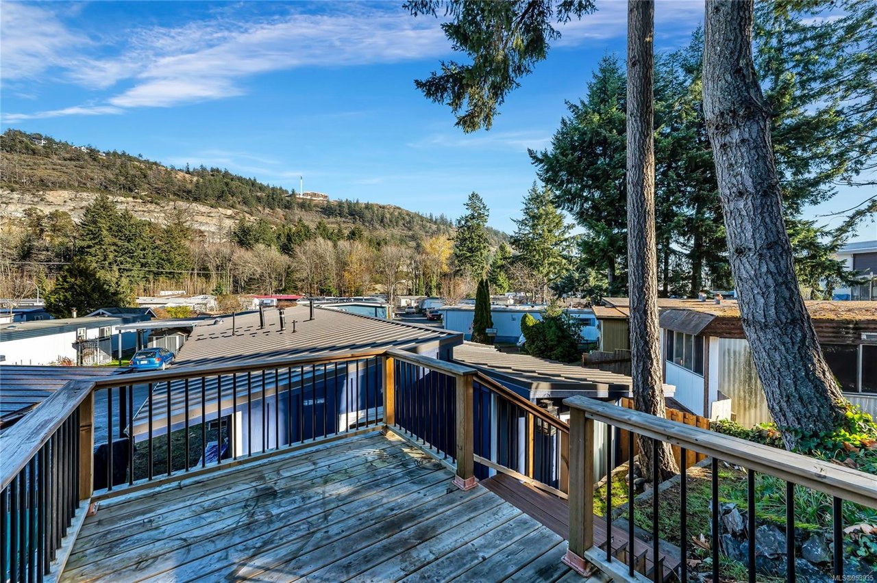22-2807 Sooke Lake Rd