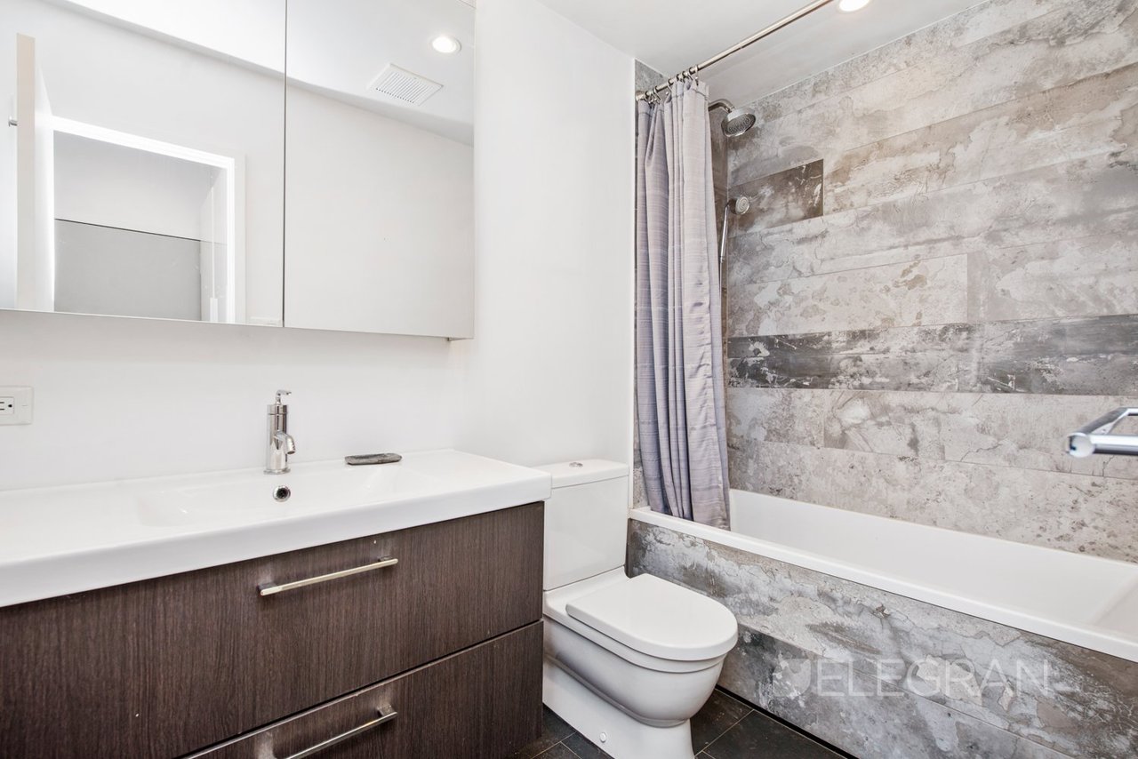 154 W 15TH ST