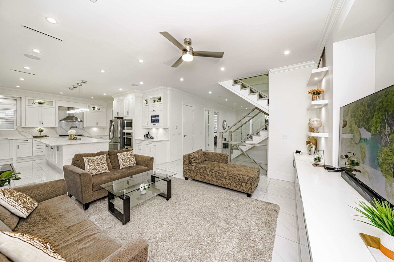 14278 62 Ave